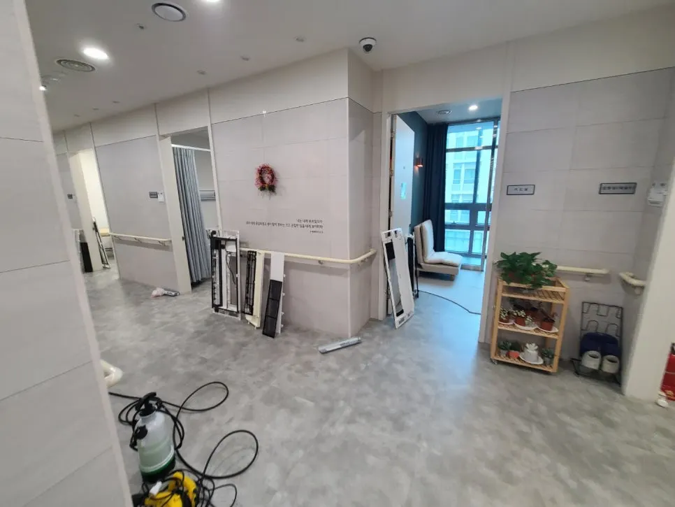 병원 에어컨 분해 청소 이렇게 진행합니다 (새숨병원)