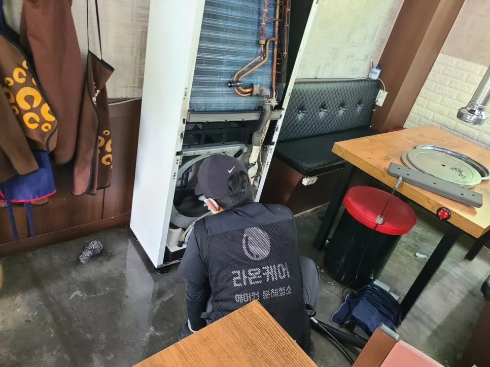 하남 고깃집 에어컨 청소 완전 분해 사진 7