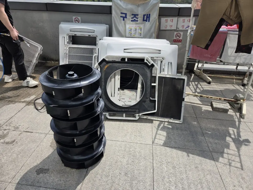 안양 에어컨 청소 가격만 따지시면 큰일납니다. 사진 8