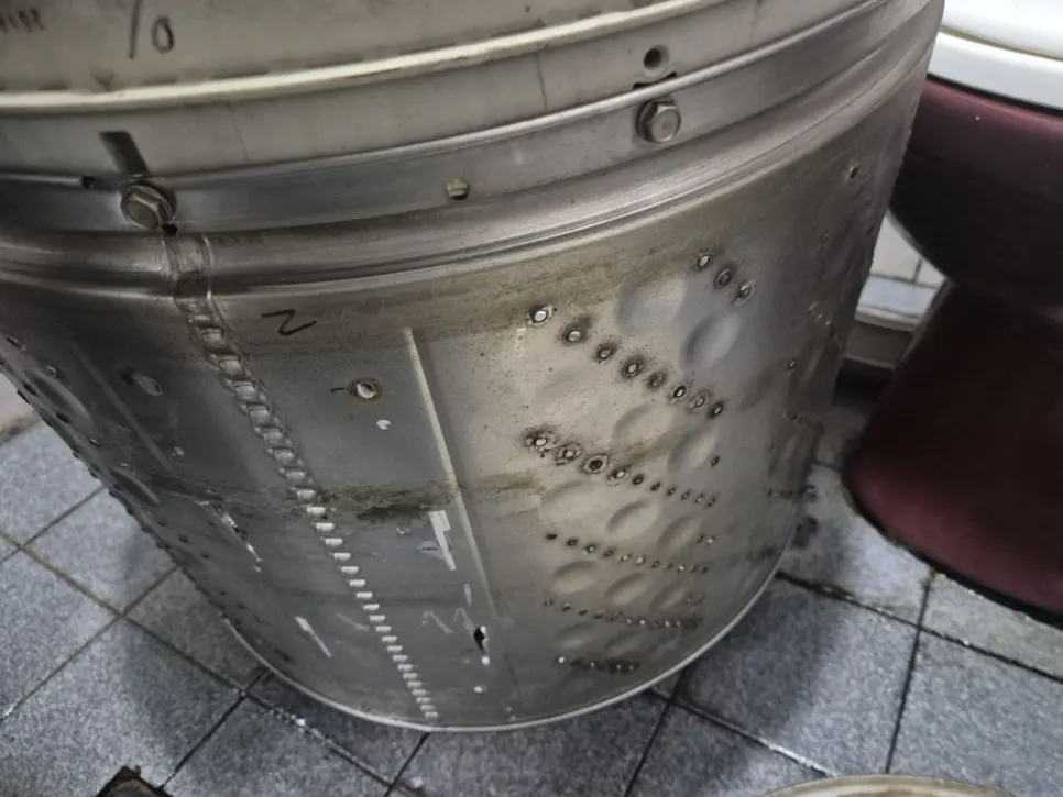 💸 ⏰ "세탁기 청소 안 하면 돈이 새어 나갑니다!" 당장은 몰랐던 '보이지 않는 비용'과 세탁기의 수명에 대해 성남 세탁기 분해청소 라온케어가 알려드리겠습니다. 사진 4