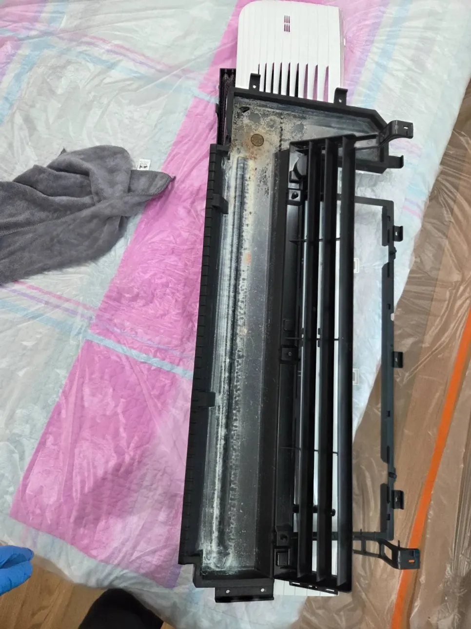 에어컨 분해청소, 그냥 넘어가기엔 너무 중요한 이유 성남 에어컨 분해청소 업체 라온케어와 함께하는 건강하고 쾌적한 공간 만들기 사진 2